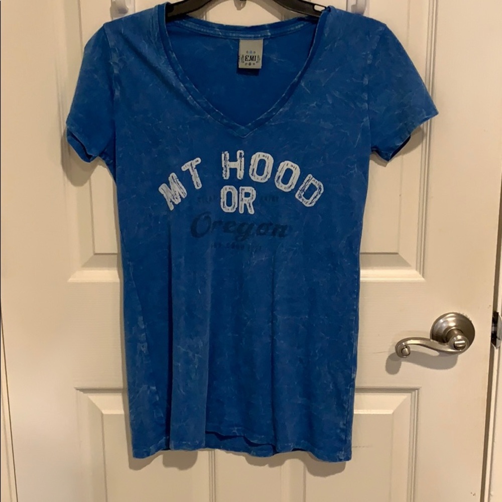 Mt. Hood Oregon Blue NEVER WORN Shirt